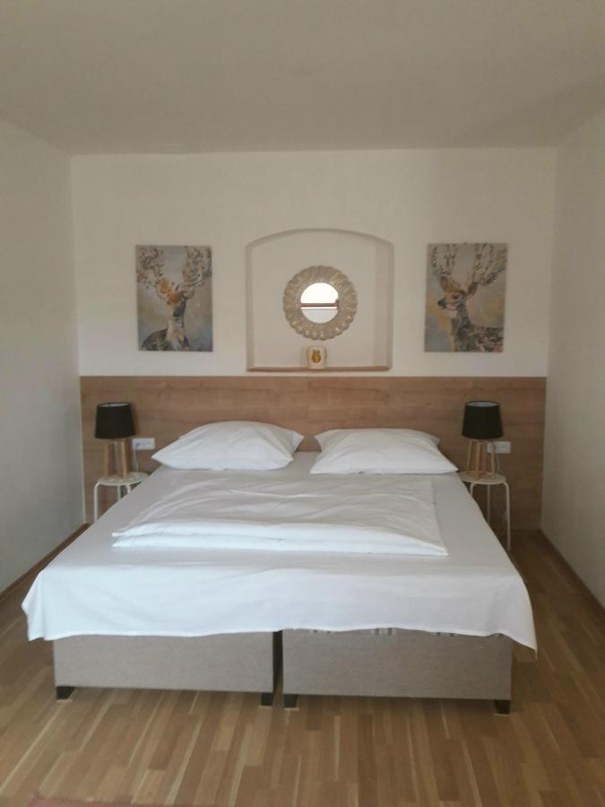 Apartmany Sedmikraska Tehovec Ngoại thất bức ảnh