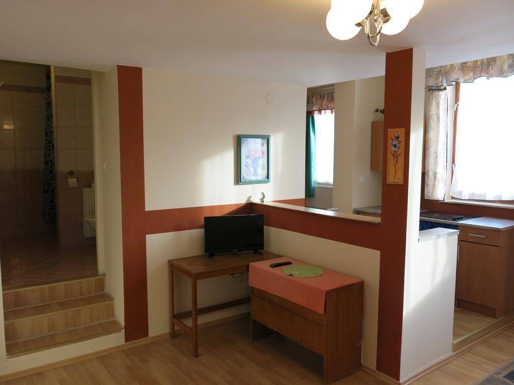 Apartmany Sedmikraska Tehovec Ngoại thất bức ảnh